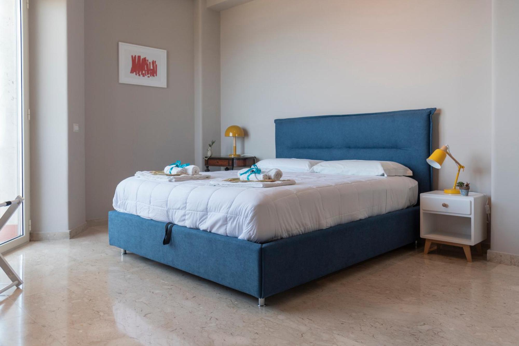 Martiri Home Катания Экстерьер фото